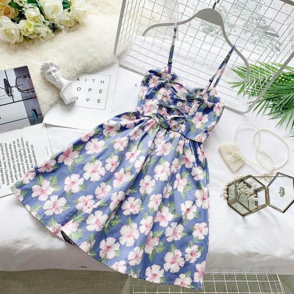 Rochie moderna de dama cu motiv floral - model decupat