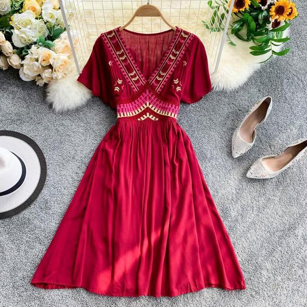 Rochie de dama cu maneci scurte si decolteu in V in mai multe culori