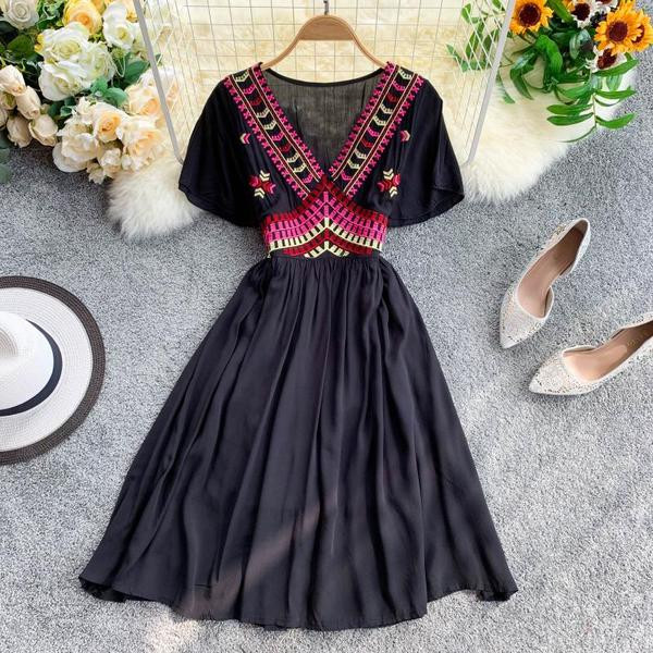 Rochie de dama cu maneci scurte si decolteu in V in mai multe culori