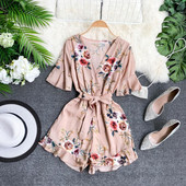 Salopeta de dama eleganta cu motiv floral si maneci scurte in mai multe culori