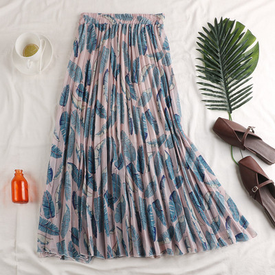 Fusta de dama moderna in patru culori cu motive florale