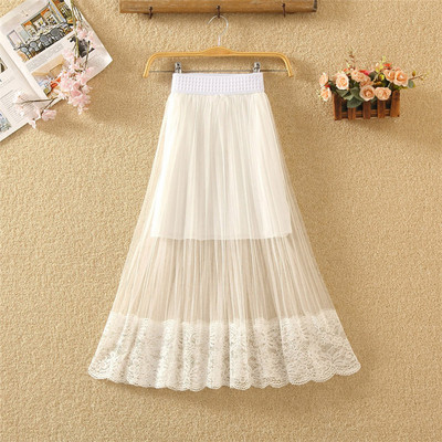 Fusta de dama moderna cu tul in alb si negru