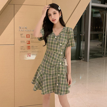 Rochie actuală de damă în carouri în două culori