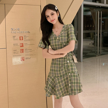 Rochie actuală de damă în carouri în două culori