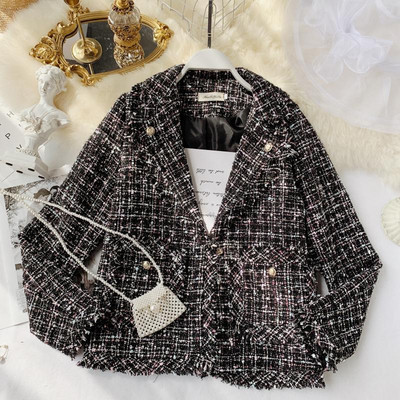 Geaca de dama de toamna cu buzunare in culori deschise si inchise