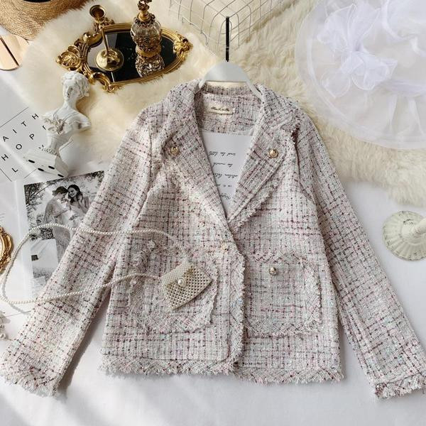 Geaca de dama de toamna cu buzunare in culori deschise si inchise