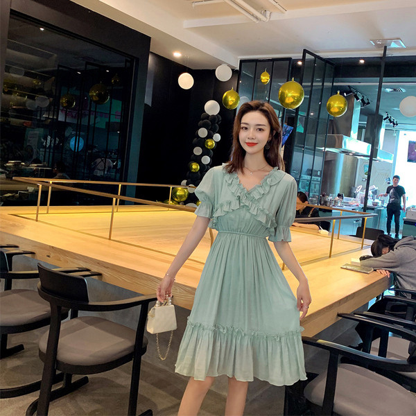 Rochie casual de dama lunga in doua culori cu decolteu in V