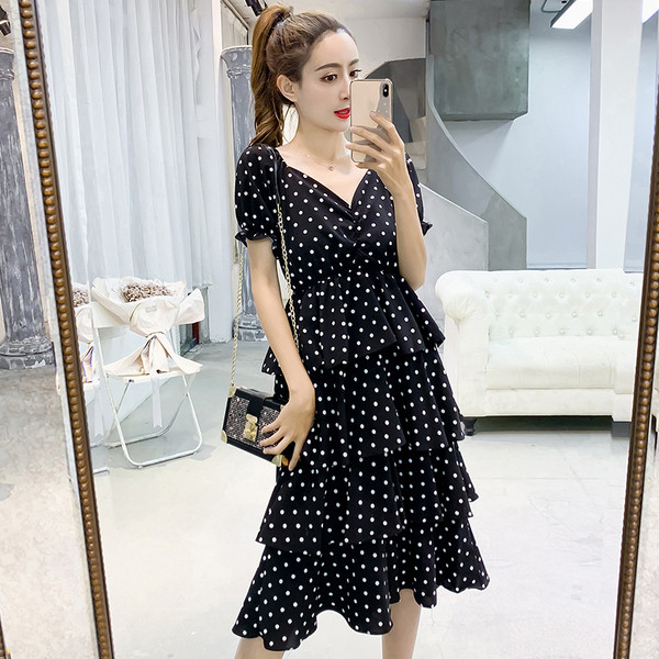 Rochie moderna de dama lunga cu puncte in doua culori