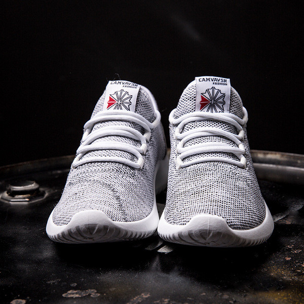 Tenisi moderni pentru bărbați cu șireturi în patru culori