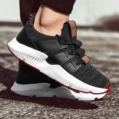 Model nou de adidasi barbatesti cu sireturi in trei culori