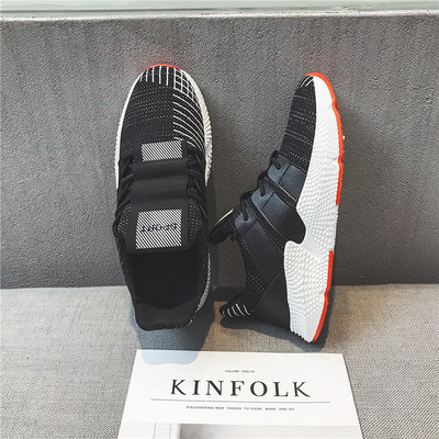 Model nou de adidasi barbatesti cu sireturi in trei culori