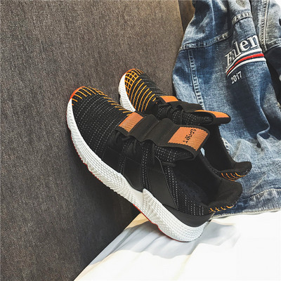 Model nou de adidasi barbatesti cu sireturi in trei culori