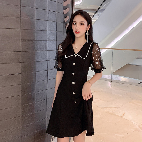 Rochie de dama moderna de culoare neagra - model croiat