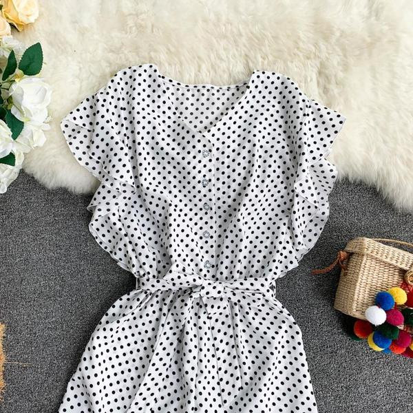 Salopetă de damă modernă cu puncte în albastru, alb și roșu