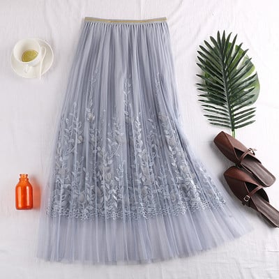 Fusta de dama actuala in patru culori cu tul si broderie