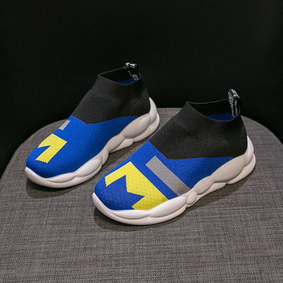 Νέο  μοντέλο γυναικεία αθλητικά παπούτσια  σε τρία χρώματα με έγχρωμη εκτύπωση