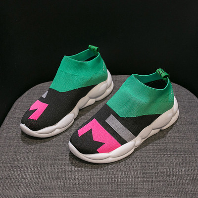 Νέο  μοντέλο γυναικεία αθλητικά παπούτσια  σε τρία χρώματα με έγχρωμη εκτύπωση