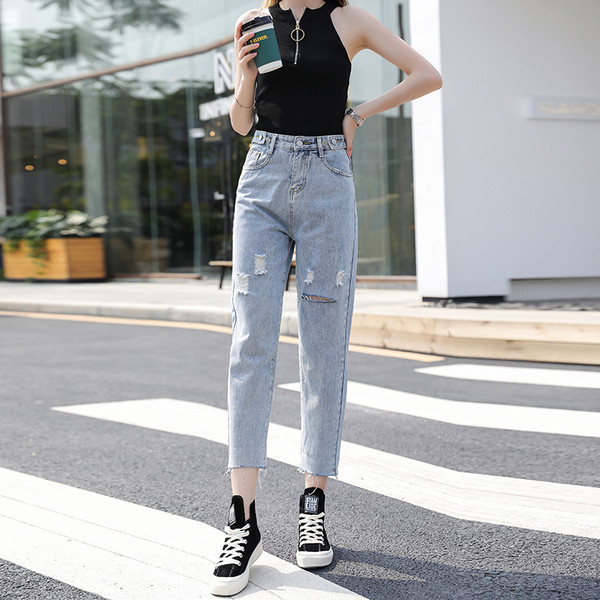 Blugi de dama de actualitate in doua culori cu motive rupte