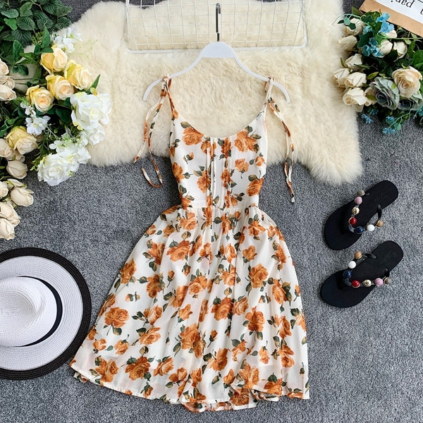 Rochie de dama cu bretele subtiri si model floral