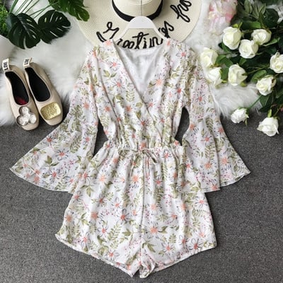 Salopeta de dama actuala cu maneci lungi si model floral