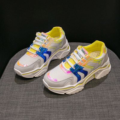 Καθημερινά  γυναικεία παπούτσια σε δύο χρώματα με κορδόνια  και έγχρωμη εκτύπωση