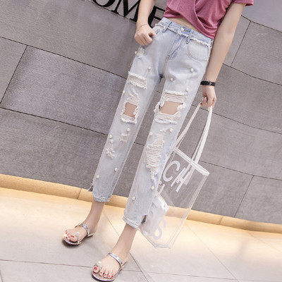 Blugi de dama actuali in culoare deschisa cu perle decorative