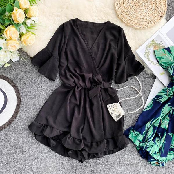 Salopetă elegantă de damă cu model floral și mâneci scurte