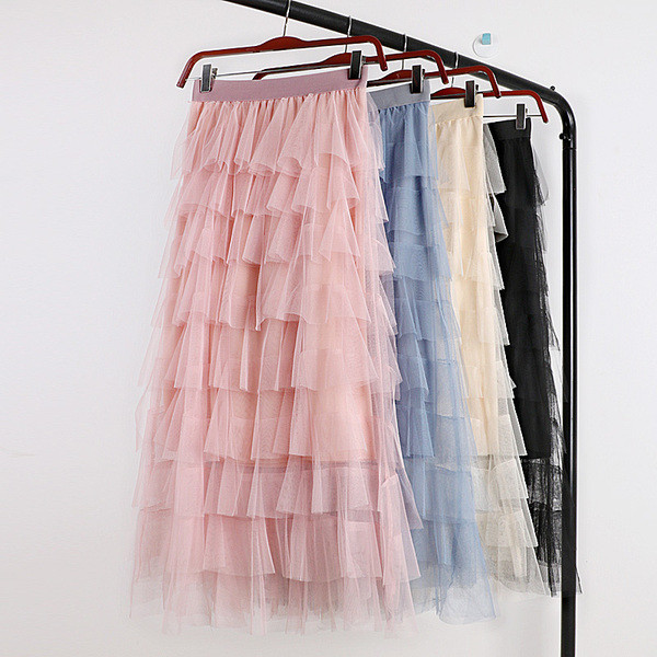 Fusta de dama moderna in mai multe culori cu tul