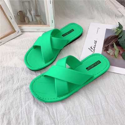 Дамски ежедневни чехли с равна подметка в три цвята