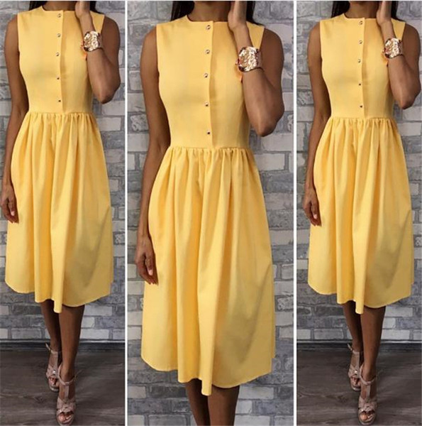 Rochie de dama actuala cu nasturi de culoare galbena