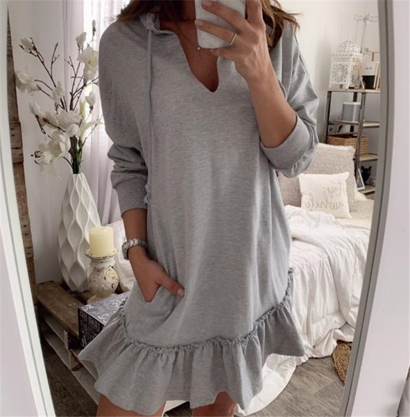 Rochie sport de damă cu mâneci lungi și glugă de culoare gri