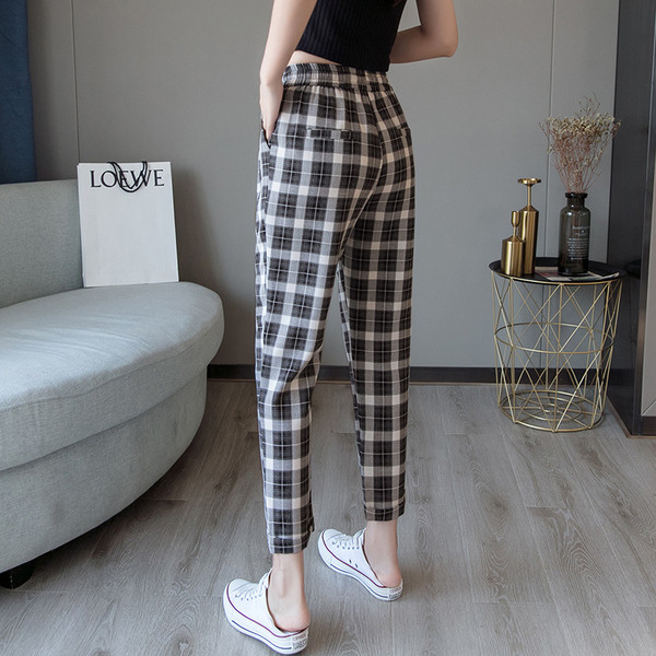 Pantaloni casual dama in carouri cu talie inalta