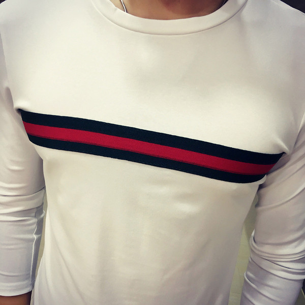 Modern férfi blúz hosszú ujjal és szegéllyel fehér és fekete színben