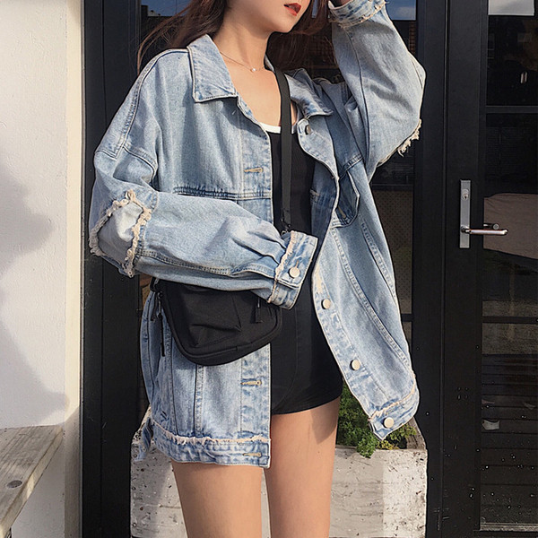 Geaca de dama moderna din denim model larg cu motive rupte