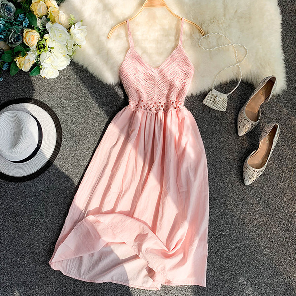 Rochie moderna de dama cu bretele subtiri si decolteu in V in mai multe culori