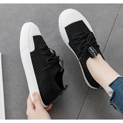 Γυναικεία casual αθλητικά παπούτσια με ίσια πέλματα και  κορδόνια σε τέσσερα χρώματα