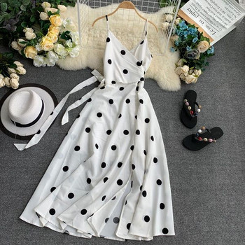 Дамска рокля с тънки презрамки на точки в бял цвят 