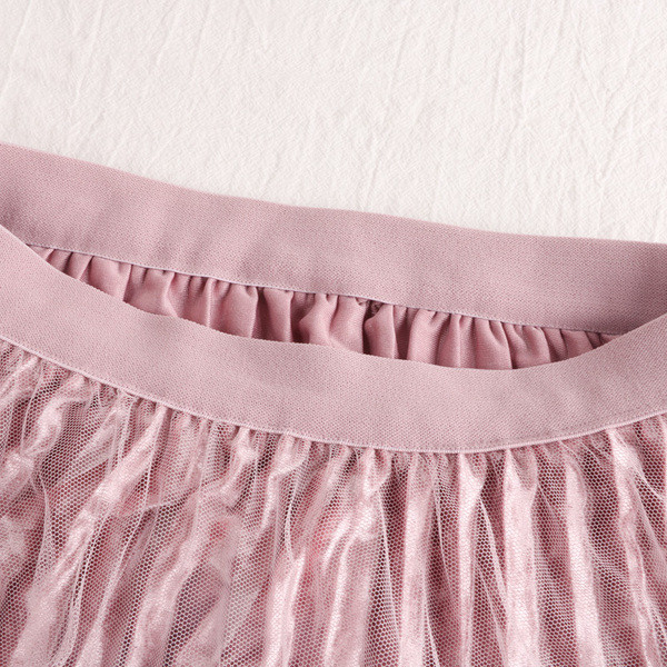 Fusta de dama moderna in trei culori cu perle si tul