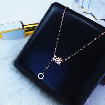 Colier de dama actual - in culoare aurie