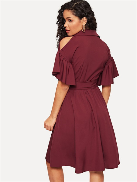 Rochie elegantă de damă, cu guler și cravate clasice, în visiniu