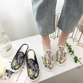 Pantofi casual dama in alb si negru cu model colorat