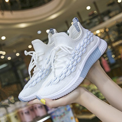 Μοντέρνα γυναικεία αθλητικά παπούτσια  σε τέσσερα χρώματα με δεσμούς