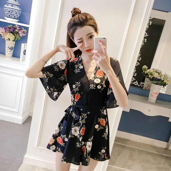 Salopetă de damă modernă cu model floral cu mâneci scurte