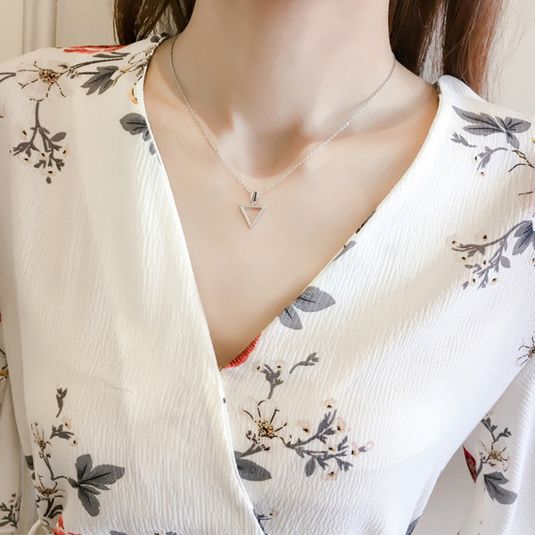 Salopetă de damă modernă cu model floral cu mâneci scurte