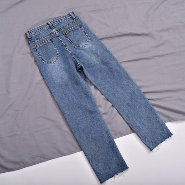 Дамски ежедневни дънки с разкъсан десен в три цвята