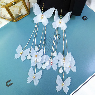 Cercei lungi de dama alb cu margele