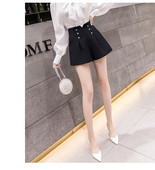 Pantaloni scurti eleganti de dama cu talie inalta in negru