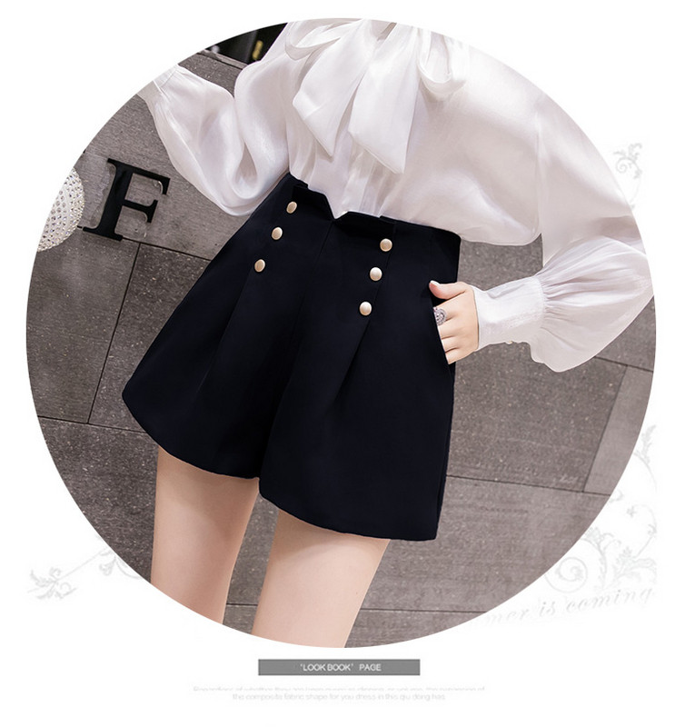 Pantaloni scurti eleganti de dama cu talie inalta in negru