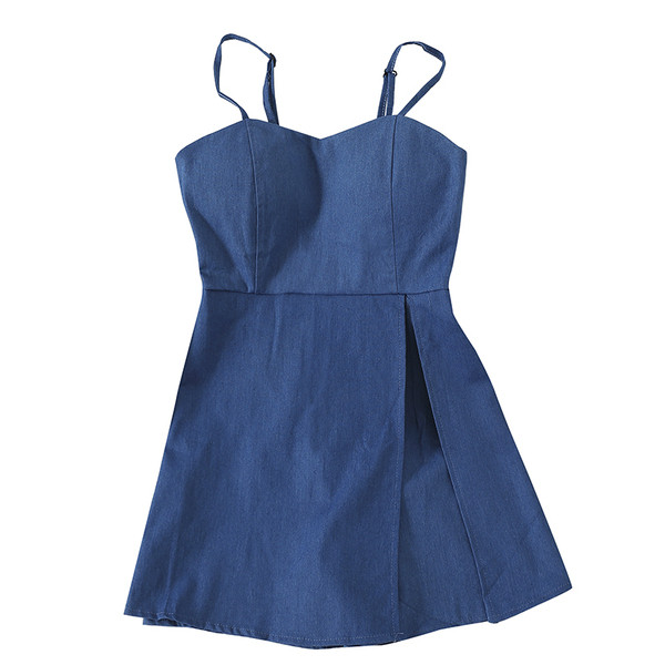 Salopeta scurta de dama moderna de culoare albastra cu bretele subtiri