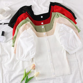 Bluză de damă modernă în cinci culori cu nasturi